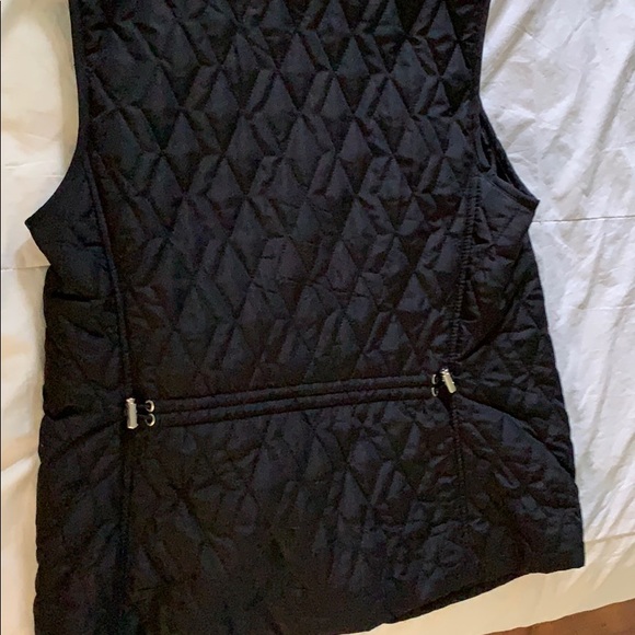 Vest - Picture 4 of 5
